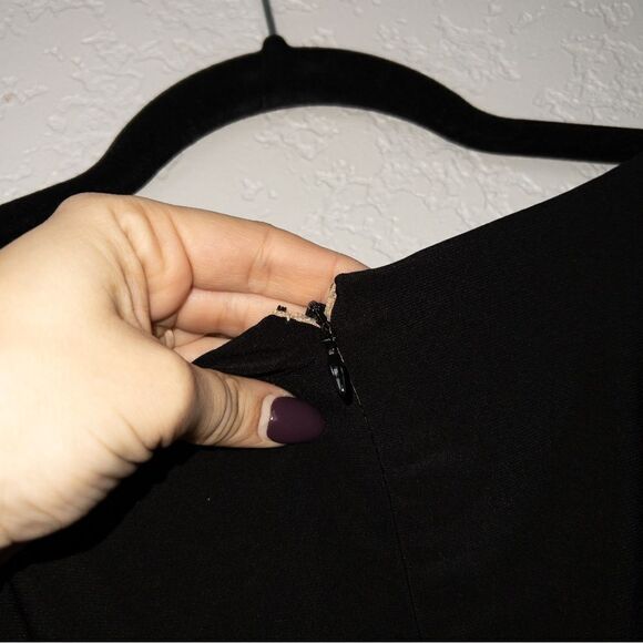 Anne Klein Black Modest Lace Front Dress Size 8 - Picture 7 of 7